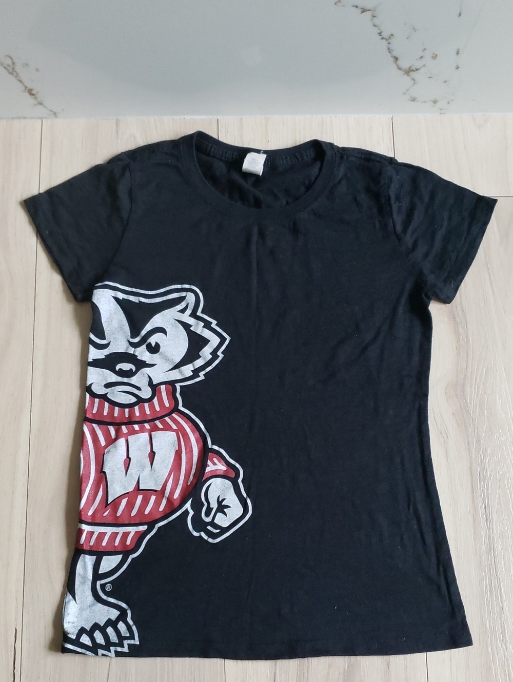Wisconsin Bucky Badger Tee Womens Small Black Short Sleeve Shirt Made in USA